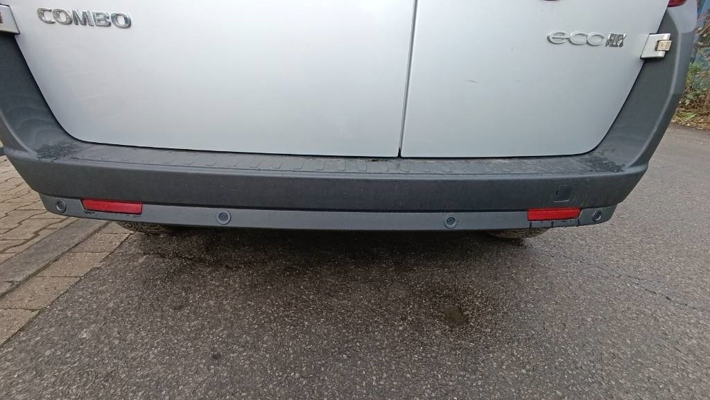 Opel Combo Kastenwagen Transp. Seitenschaden fahrbereit - شاحنة مغلقة الصندوق: صورة 5 Opel Combo Kastenwagen Transp. Seitenschaden fahrbereit - شاحنة مغلقة الصندوق: صورة 5