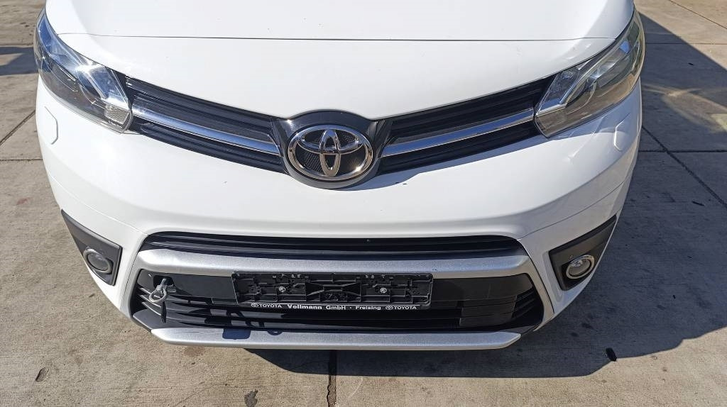 Toyota Proace 2.0 Van, Kleinbus, 7-Sitzer, Turboschaden  Toyota Proace 2.0 Van, Kleinbus, 7-Sitzer, Turboschaden: صورة 19