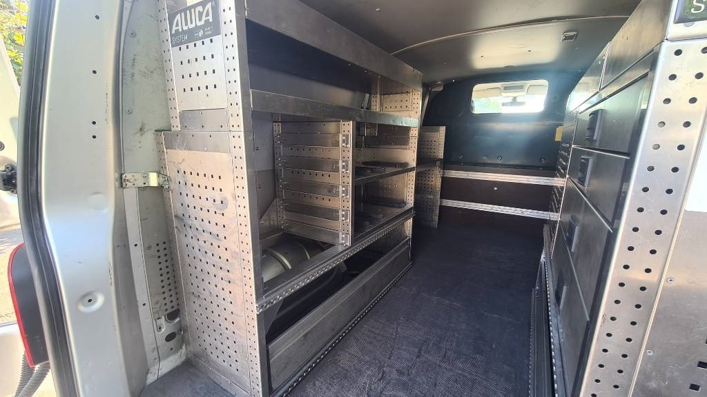 Volkswagen T5 2.0 TDI, Kasten, Werkstattschränke, Klima, AHK  Volkswagen T5 2.0 TDI, Kasten, Werkstattschränke, Klima, AHK: صورة 18