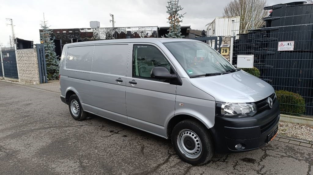 Volkswagen T5 2.0 TDI, Transporter, Kasten, Werkstattschränke  Volkswagen T5 2.0 TDI, Transporter, Kasten, Werkstattschränke: صورة 26