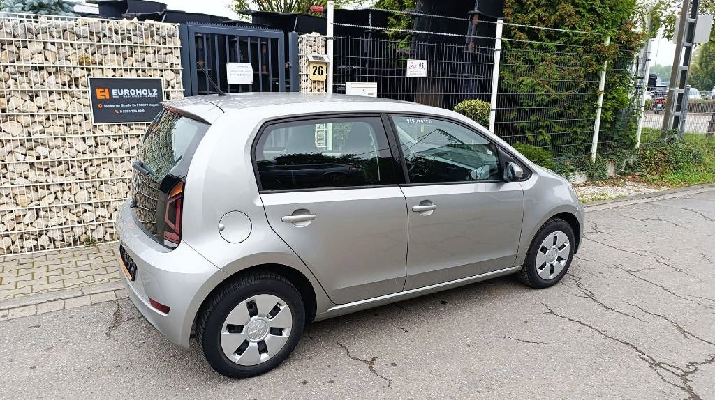 Volkswagen Up 1.0, nur 62tkm, 1. Hand, scheckheftgepflegt - سيارة: صورة 5 Volkswagen Up 1.0, nur 62tkm, 1. Hand, scheckheftgepflegt - سيارة: صورة 5