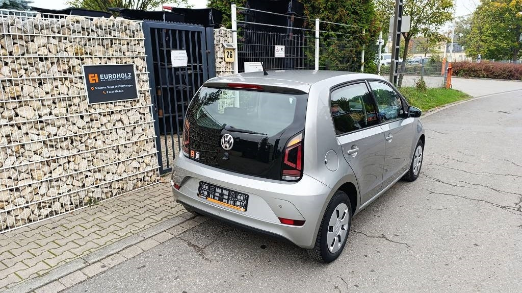 Volkswagen Up 1.0, nur 62tkm, 1. Hand, scheckheftgepflegt - سيارة: صورة 3 Volkswagen Up 1.0, nur 62tkm, 1. Hand, scheckheftgepflegt - سيارة: صورة 3