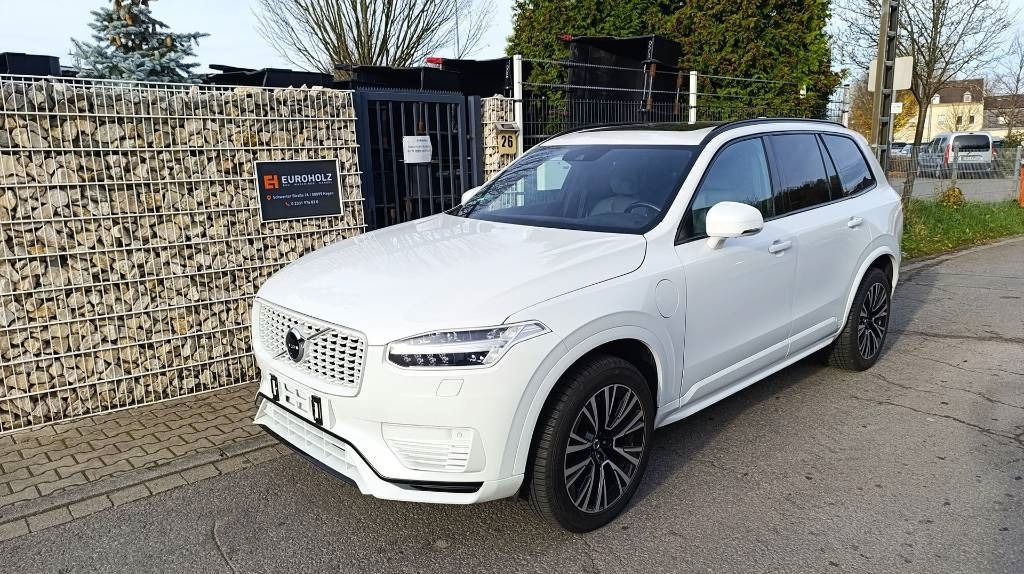 Volvo XC 90 T8 Plug-in-Hybrid, 7 Sitze, Allrad Panorama - سيارة: صورة 3 Volvo XC 90 T8 Plug-in-Hybrid, 7 Sitze, Allrad Panorama - سيارة: صورة 3