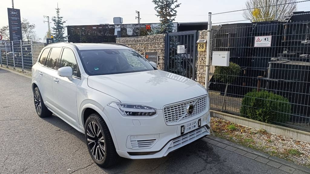Volvo XC 90 T8 Plug-in-Hybrid, 7 Sitze, Allrad Panorama - سيارة: صورة 1 Volvo XC 90 T8 Plug-in-Hybrid, 7 Sitze, Allrad Panorama - سيارة: صورة 1