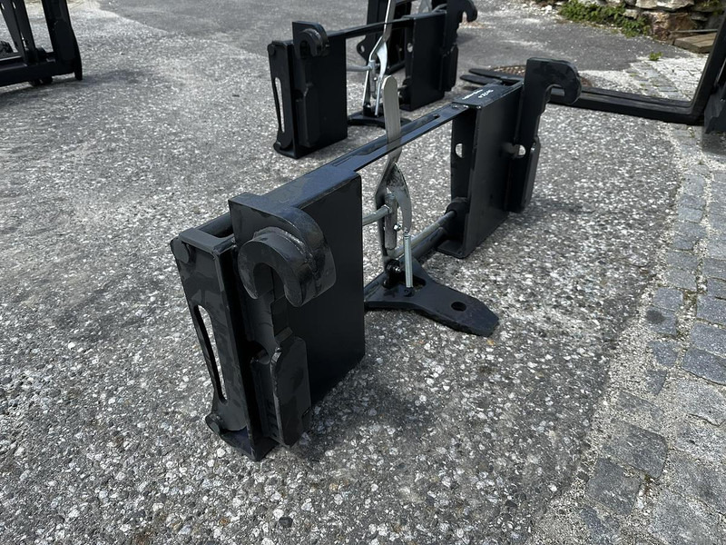 Big Adapter Merlo passend zu Euro Aufnahme - ملحق: صورة 2 Big Adapter Merlo passend zu Euro Aufnahme - ملحق: صورة 2
