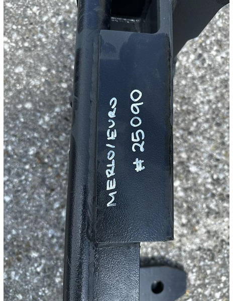 Big Adapter Merlo passend zu Euro Aufnahme - ملحق: صورة 3 Big Adapter Merlo passend zu Euro Aufnahme - ملحق: صورة 3