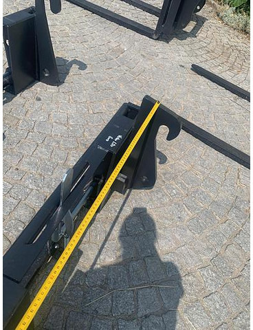 Big BIG Adapter Volvo L30 auf Euro Aufnahme - ملحق: صورة 4 Big BIG Adapter Volvo L30 auf Euro Aufnahme - ملحق: صورة 4