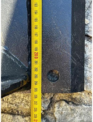 Big Volumenschaufel 200 cm mit Merlo ZM2 Aufnahme - بكت: صورة 3 Big Volumenschaufel 200 cm mit Merlo ZM2 Aufnahme - بكت: صورة 3