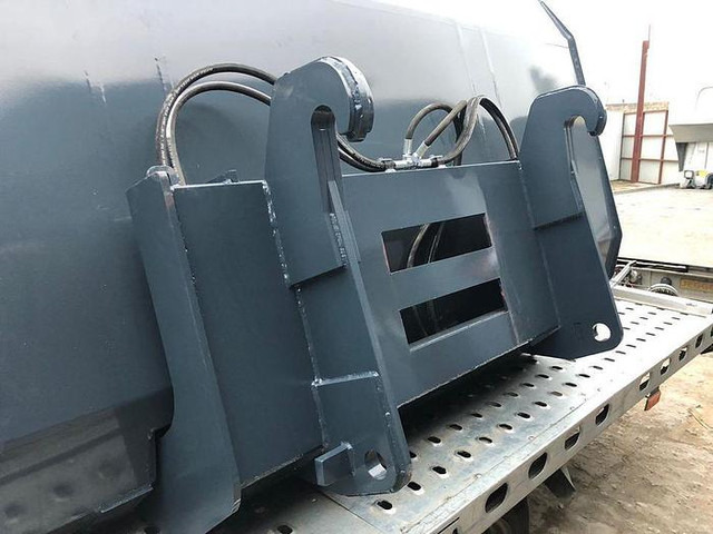 Hochkippschaufel 300 cm mit CAT 908 Aufnahme - بكت: صورة 4 Hochkippschaufel 300 cm mit CAT 908 Aufnahme - بكت: صورة 4