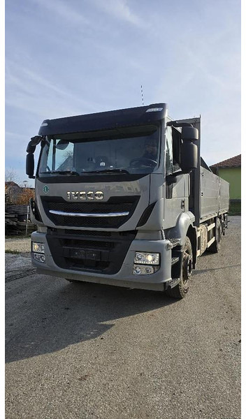 Iveco Stralis 6x2 Baustoffpritsche mit Hiab 228-E5 Kran - شاحنة كرين: صورة 2 Iveco Stralis 6x2 Baustoffpritsche mit Hiab 228-E5 Kran - شاحنة كرين: صورة 2