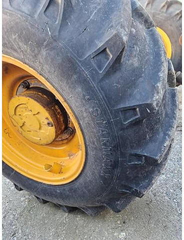 JCB Reifen Starmaxx 15.5/80-24 NEU - قطع غيار: صورة 1 JCB Reifen Starmaxx 15.5/80-24 NEU - قطع غيار: صورة 1