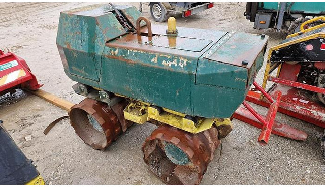 Rammax RW1504 Grabenwalze - اسطوانة المزرعة: صورة 1 Rammax RW1504 Grabenwalze - اسطوانة المزرعة: صورة 1