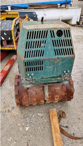 Rammax RW1504 Grabenwalze - اسطوانة المزرعة: صورة 3 Rammax RW1504 Grabenwalze - اسطوانة المزرعة: صورة 3