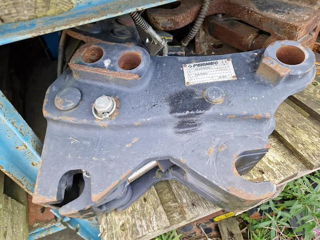 Terex / Fermec / MF Schnellwechsler - قارنة توصيل هيدروليكي: صورة 2 Terex / Fermec / MF Schnellwechsler - قارنة توصيل هيدروليكي: صورة 2