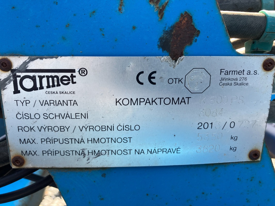Farmet Kompaktomat K800 PS - زحافة: صورة 2 Farmet Kompaktomat K800 PS - زحافة: صورة 2