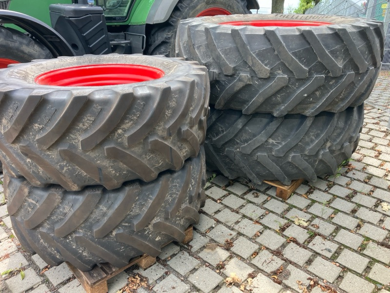 Fendt 724 Profi Plus inkl. 2. Radsatz/ EGNOS- Signal - جرار: صورة 2 Fendt 724 Profi Plus inkl. 2. Radsatz/ EGNOS- Signal - جرار: صورة 2