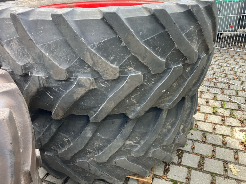 Fendt 724 Profi Plus inkl. 2. Radsatz/ EGNOS- Signal - جرار: صورة 3 Fendt 724 Profi Plus inkl. 2. Radsatz/ EGNOS- Signal - جرار: صورة 3