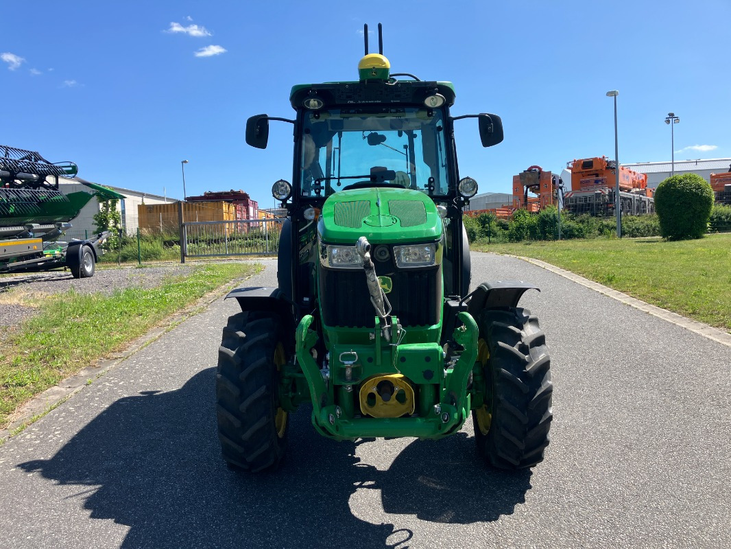 جرار John Deere 5090GF mit RTK- Lenksystem/ FKH/FZW: صورة 13 جرار John Deere 5090GF mit RTK- Lenksystem/ FKH/FZW: صورة 13