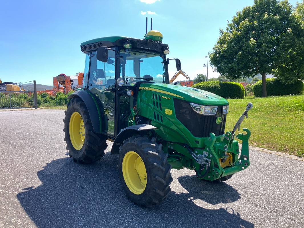 جرار John Deere 5090GF mit RTK- Lenksystem/ FKH/FZW: صورة 16 جرار John Deere 5090GF mit RTK- Lenksystem/ FKH/FZW: صورة 16