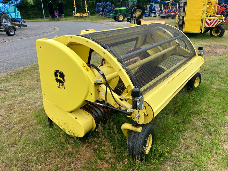 John Deere 8300i mit Kemper 360 und PickUp - حصادة: صورة 2 John Deere 8300i mit Kemper 360 und PickUp - حصادة: صورة 2