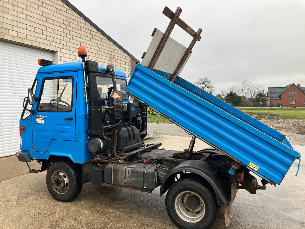 Multicar M26 - آلية المنفعة/ مركبة خاصة, شاحنة قلاب: صورة 4 Multicar M26 - آلية المنفعة/ مركبة خاصة, شاحنة قلاب: صورة 4