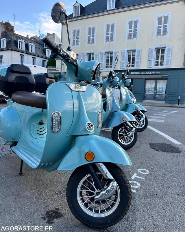 1 Scooter e-retro 50cc - Easy Watts - دراجة نارية: صورة 2 1 Scooter e-retro 50cc - Easy Watts - دراجة نارية: صورة 2