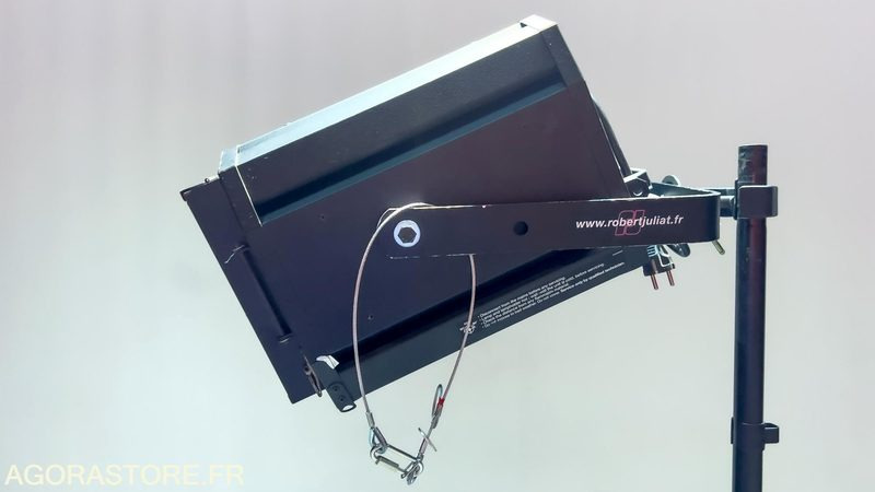 1 projecteur "plans convexe PC RJ 2 KW" - الأدوات والمعدات: صورة 1 1 projecteur "plans convexe PC RJ 2 KW" - الأدوات والمعدات: صورة 1