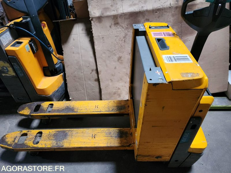 2 TRANSPALETTES ELECTRIQUE A LEVEE INITIALE 24V 150Ah CHARGEUR EMBARQUE DE 2019 - شاحنة باليت: صورة 2 2 TRANSPALETTES ELECTRIQUE A LEVEE INITIALE 24V 150Ah CHARGEUR EMBARQUE DE 2019 - شاحنة باليت: صورة 2