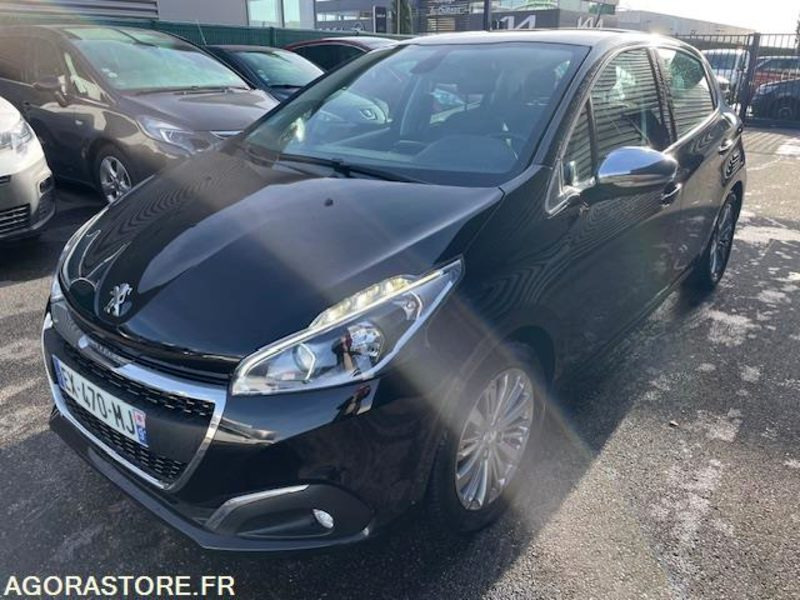 208 ALLURE PT 110cv-05/2016- 87950 KM - سيارة: صورة 1 208 ALLURE PT 110cv-05/2016- 87950 KM - سيارة: صورة 1