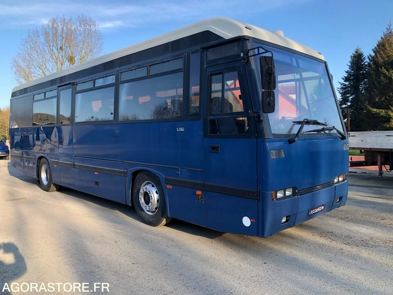 AUTOCAR LOHR L96 CARAVANE - مركبة كوتش: صورة 1 AUTOCAR LOHR L96 CARAVANE - مركبة كوتش: صورة 1