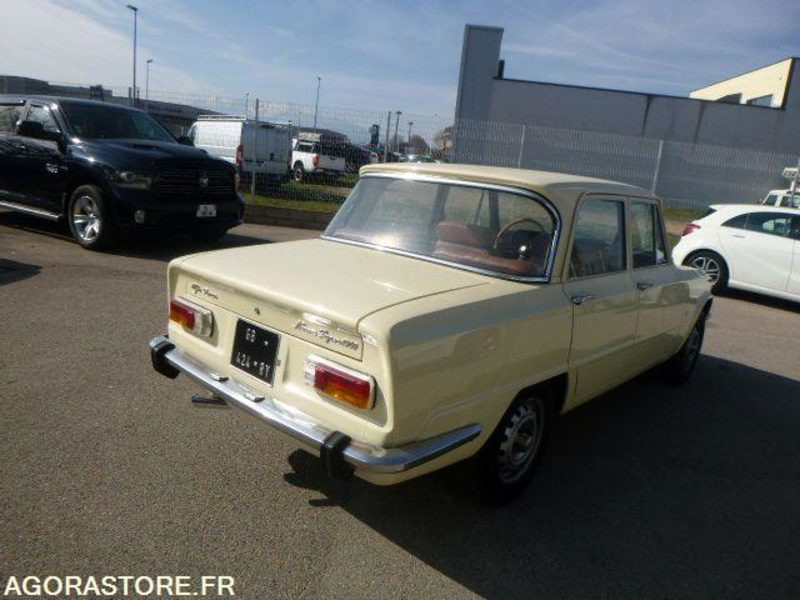 Alfa Romeo Giulia - 1976 - 92500km - COLLECTION - Livret d'origine - سيارة: صورة 2 Alfa Romeo Giulia - 1976 - 92500km - COLLECTION - Livret d'origine - سيارة: صورة 2