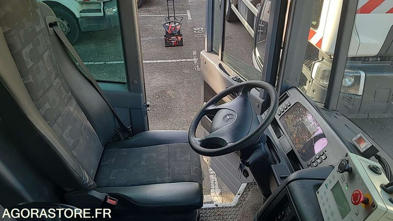 BA 543 PD - MERCEDES ECONIC 2633 - 2010 - 256434KM - شاحنة النفايات: صورة 5 BA 543 PD - MERCEDES ECONIC 2633 - 2010 - 256434KM - شاحنة النفايات: صورة 5