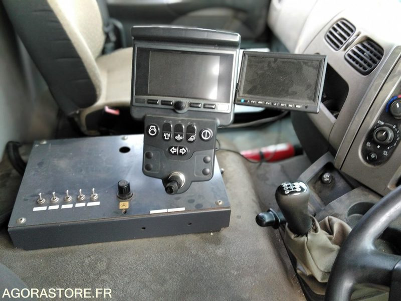 BALAYEUSE DM-075-AD - سياره كنس شوارع: صورة 2 BALAYEUSE DM-075-AD - سياره كنس شوارع: صورة 2