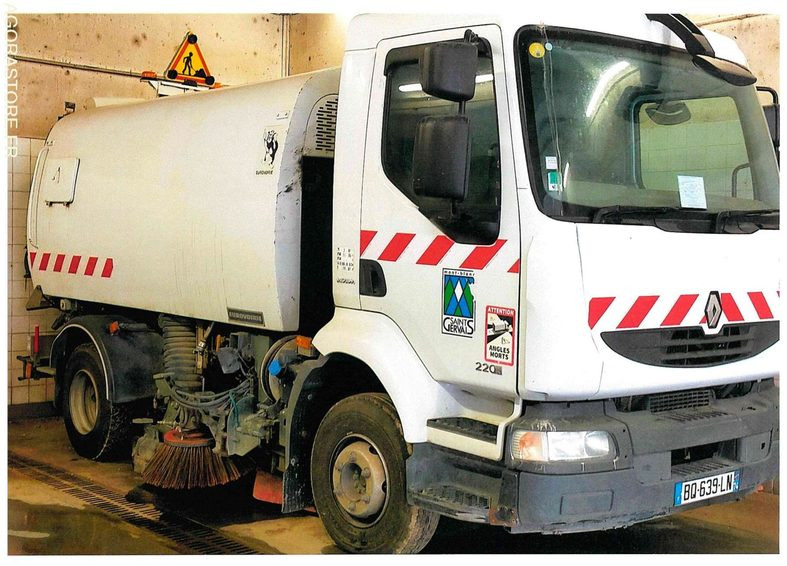 BALAYEUSE de Voiries- RENAULT MIDLUM 220 DXI avec aspiratrice EUROVOIRIE 3620h - سياره كنس شوارع: صورة 2 BALAYEUSE de Voiries- RENAULT MIDLUM 220 DXI avec aspiratrice EUROVOIRIE 3620h - سياره كنس شوارع: صورة 2