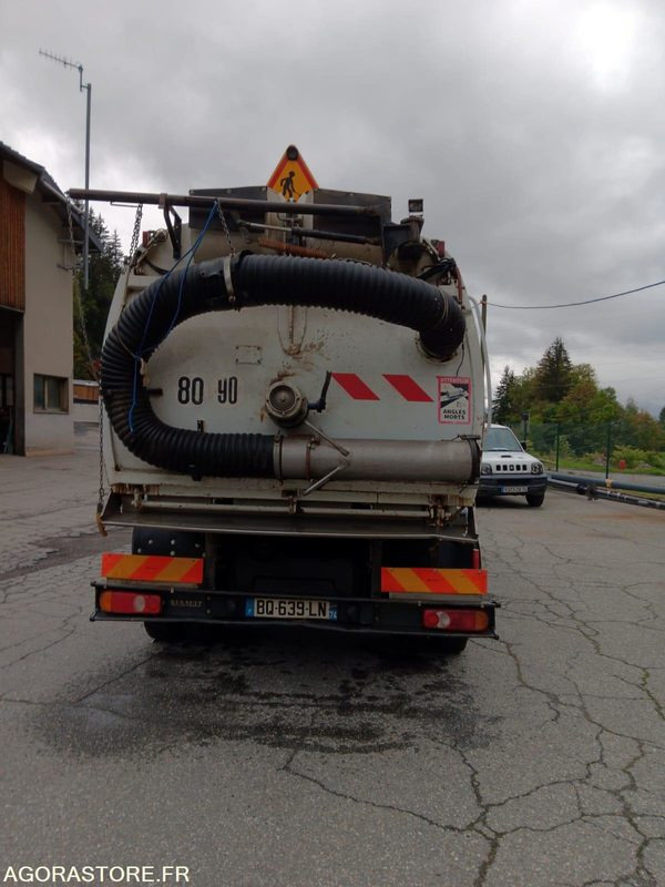 BALAYEUSE de Voiries- RENAULT MIDLUM 220 DXI avec aspiratrice EUROVOIRIE 3620h - سياره كنس شوارع: صورة 3 BALAYEUSE de Voiries- RENAULT MIDLUM 220 DXI avec aspiratrice EUROVOIRIE 3620h - سياره كنس شوارع: صورة 3