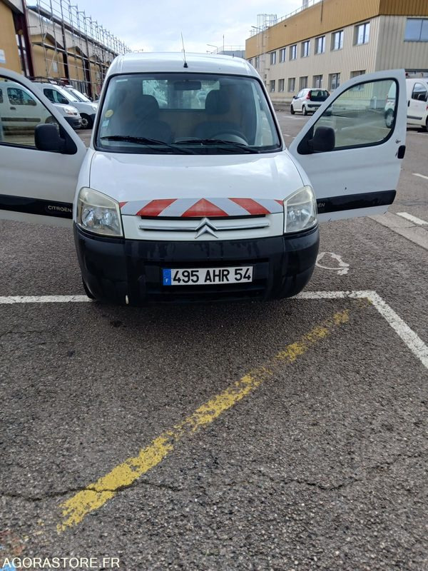 BERLINGO 495AHR54 220260 KM ATTENTON YA UNE CONTRE VISITE - فان المدمجة: صورة 1 BERLINGO 495AHR54 220260 KM ATTENTON YA UNE CONTRE VISITE - فان المدمجة: صورة 1