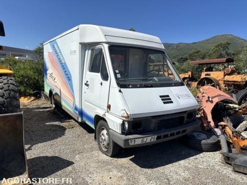 BIBLIOBUS RENAULT PROCAR - 1996 - 108500KM - 71GJ2B - فان: صورة 2 BIBLIOBUS RENAULT PROCAR - 1996 - 108500KM - 71GJ2B - فان: صورة 2
