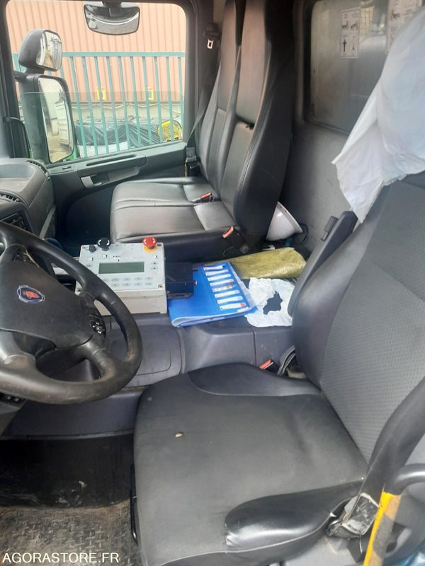 BOM 26T SCANIA GNC (6071-66ICAM571X) - شاحنة النفايات: صورة 2 BOM 26T SCANIA GNC (6071-66ICAM571X) - شاحنة النفايات: صورة 2