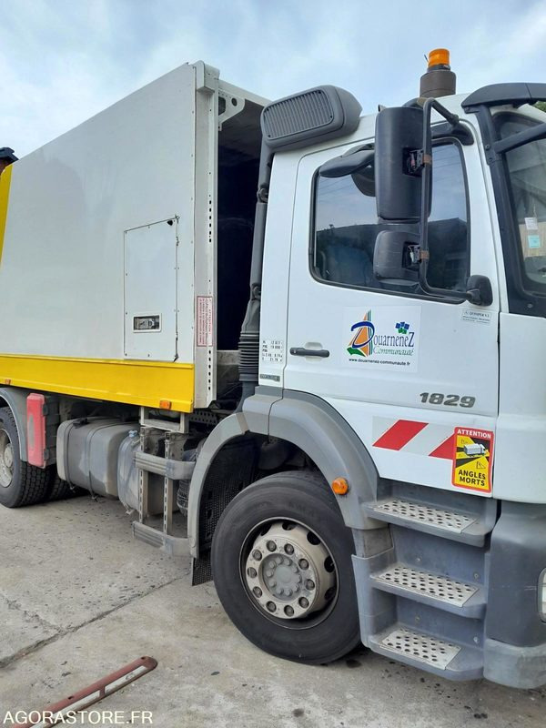 BOM MERCEDES AXOR 267385 kms 2009 - شاحنة النفايات: صورة 3 BOM MERCEDES AXOR 267385 kms 2009 - شاحنة النفايات: صورة 3