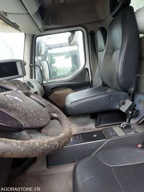 BOM - RENAULT PREMIUM 270 DXI - 170 499KM - NON ROULANT - شاحنة النفايات: صورة 4 BOM - RENAULT PREMIUM 270 DXI - 170 499KM - NON ROULANT - شاحنة النفايات: صورة 4