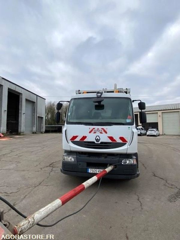 BOM renault moteur HS - شاحنة النفايات: صورة 3 BOM renault moteur HS - شاحنة النفايات: صورة 3