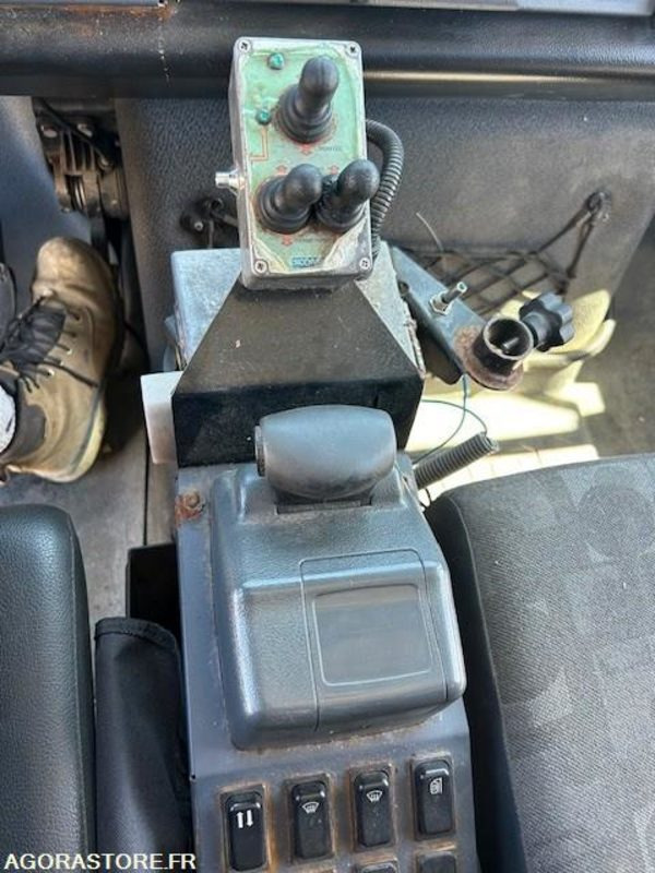 شاحنة CAMION 4X4 MERCEDES UNIMOG U5000 2009 62289 KM 4667 HEURES: صورة 13 شاحنة CAMION 4X4 MERCEDES UNIMOG U5000 2009 62289 KM 4667 HEURES: صورة 13