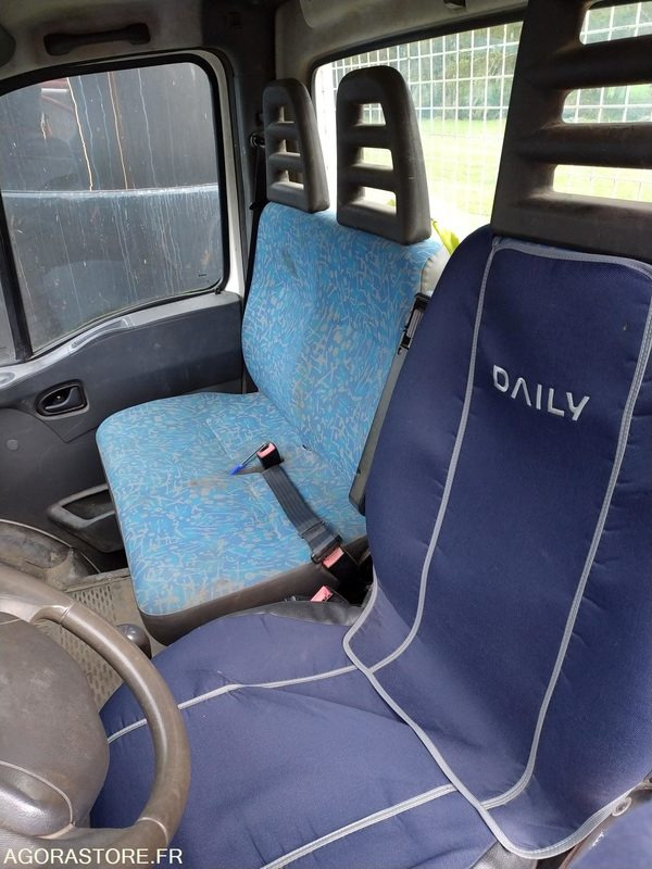 CAMION BENNE IVECO - EY413YY - 142000km - قلاب صغير: صورة 5 CAMION BENNE IVECO - EY413YY - 142000km - قلاب صغير: صورة 5