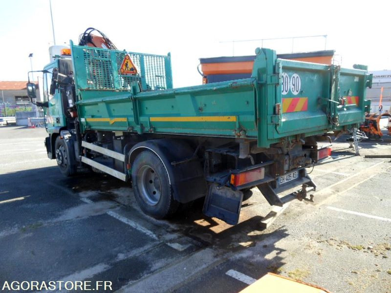 CAMION PTAC < 19 T IVECO 120E 18 (CA221) - شاحنة قلاب, شاحنة كرين: صورة 4 CAMION PTAC < 19 T IVECO 120E 18 (CA221) - شاحنة قلاب, شاحنة كرين: صورة 4
