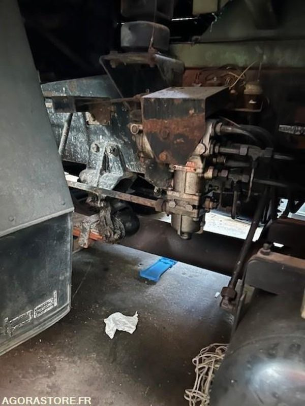 CAMION UNIC - 1974 / 82262 KM - شاحنات مسطحة: صورة 5 CAMION UNIC - 1974 / 82262 KM - شاحنات مسطحة: صورة 5