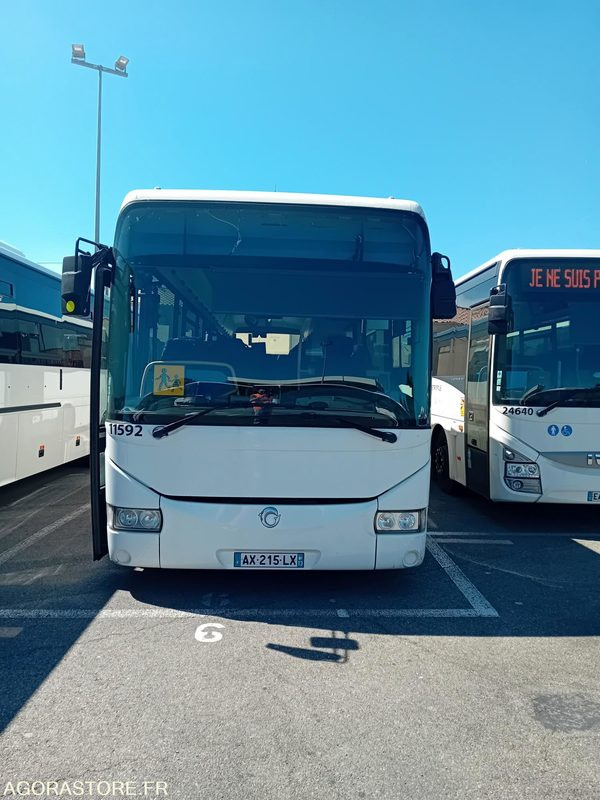CAR IRISBUS - RECREO -11592 MEC2010 / 2010 / 358000 KM - AX215LX - حافلة مدرسية: صورة 1 CAR IRISBUS - RECREO -11592 MEC2010 / 2010 / 358000 KM - AX215LX - حافلة مدرسية: صورة 1