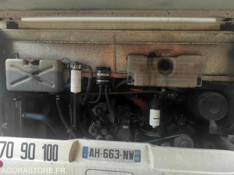 CAR IRISBUS - RECREO - MEC2009 / 620300 KM - AH663NW (19895) - حافلة مدرسية: صورة 5 CAR IRISBUS - RECREO - MEC2009 / 620300 KM - AH663NW (19895) - حافلة مدرسية: صورة 5