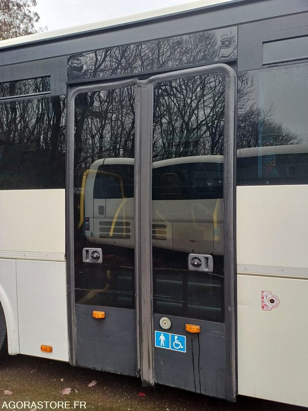 CAR IRISBUS RECREO -N° 19925 - MEC2011 -353000KM/ BG-766-BL - حافلة: صورة 4 CAR IRISBUS RECREO -N° 19925 - MEC2011 -353000KM/ BG-766-BL - حافلة: صورة 4