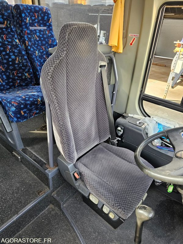 CAR SCOLAIRE TEMSA SAFARI - 2006 - 443780KM - CT226DF - حافلة مدرسية: صورة 5 CAR SCOLAIRE TEMSA SAFARI - 2006 - 443780KM - CT226DF - حافلة مدرسية: صورة 5