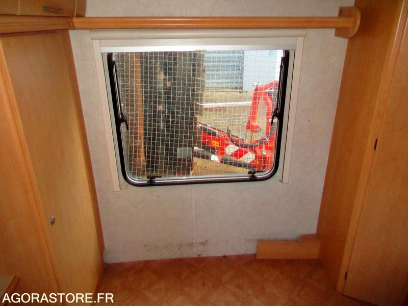 CARAVANE PRESTIGE double essieux - شاحنة التوصيل: صورة 5 CARAVANE PRESTIGE double essieux - شاحنة التوصيل: صورة 5